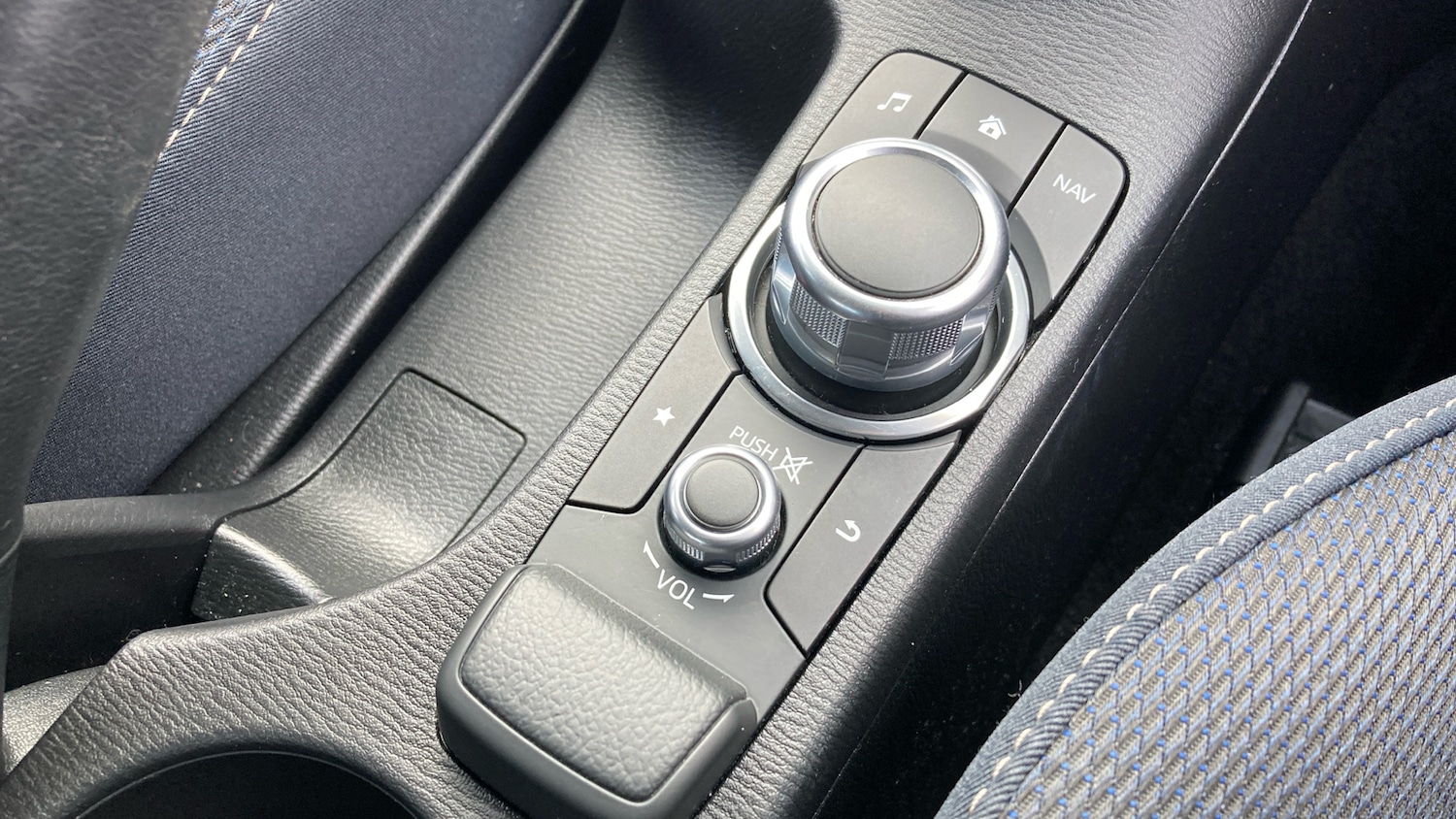 Used Mazda Mazda2 2020 for sale - 77679331: Photo 24