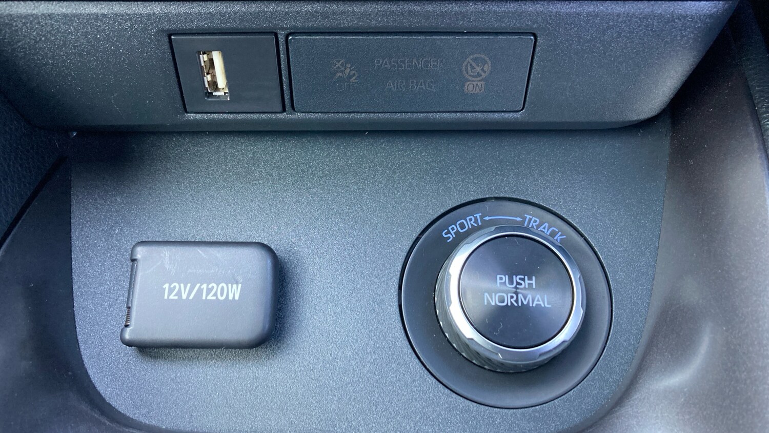 Used Toyota Yaris 2021 for sale - 77803078: Photo 28