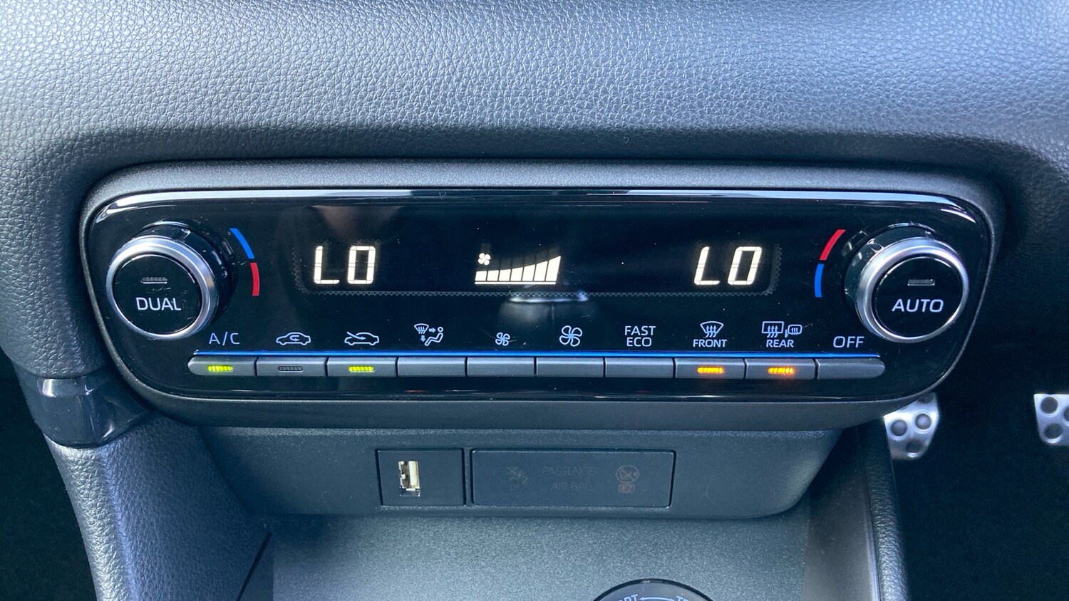 Used Toyota Yaris 2021 for sale - 77803078: Photo 29