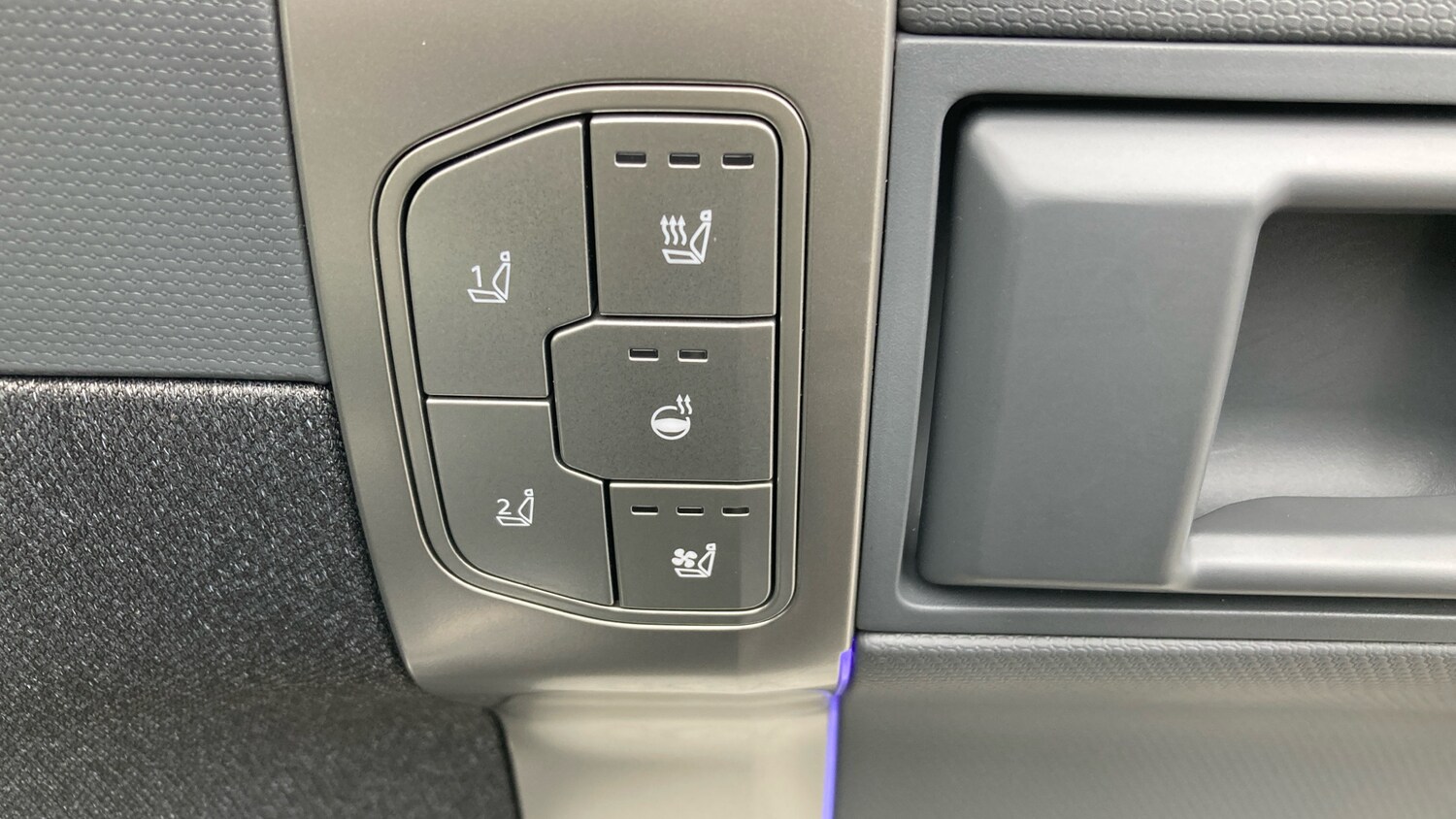 Used Kia EV3 2025 for sale - 77641234: Photo 24