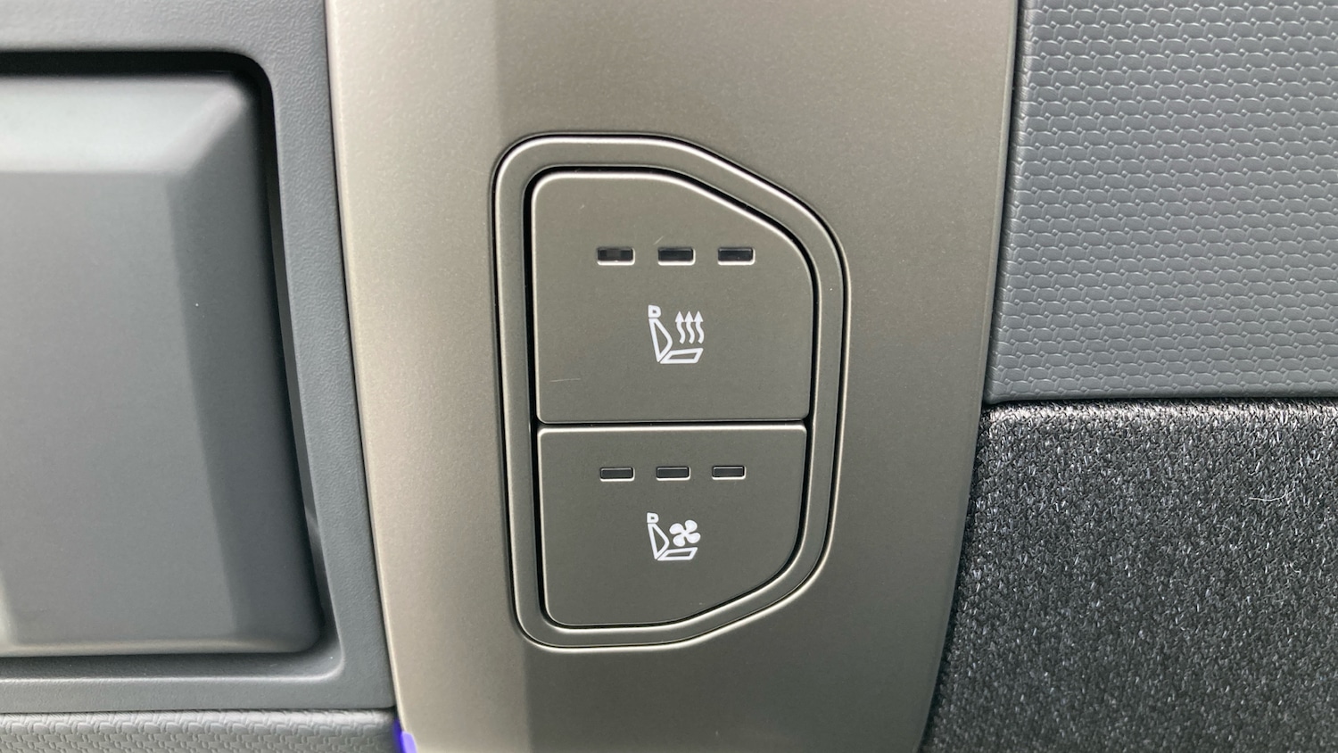 Used Kia EV3 2025 for sale - 77641234: Photo 27