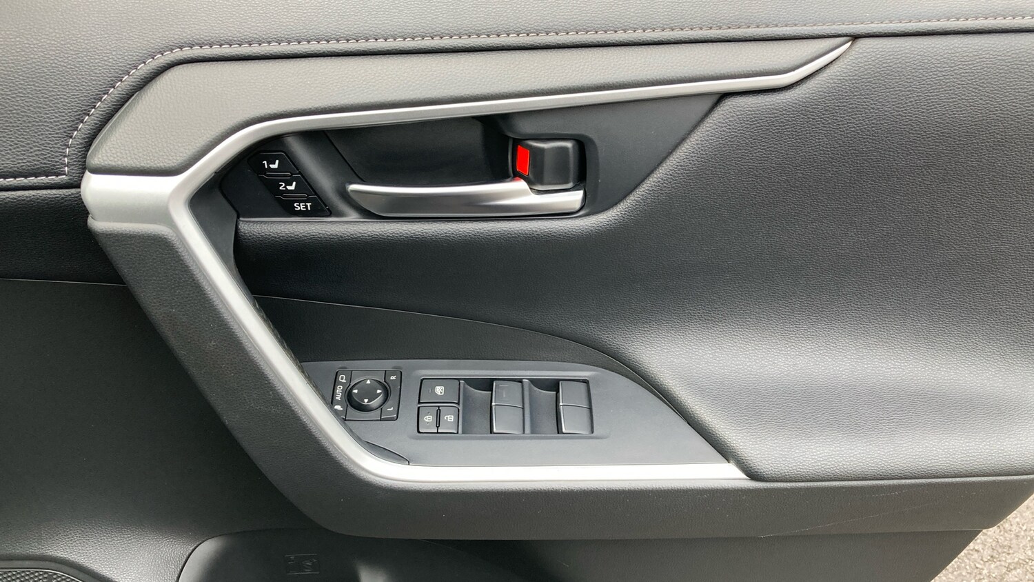 Used Toyota RAV4 2020 for sale - 76662931: Photo 23