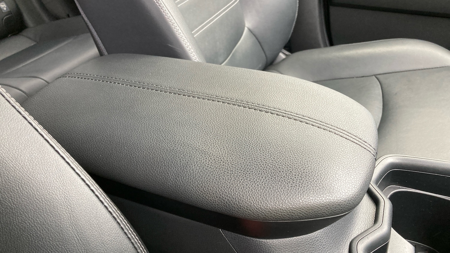 Used Toyota RAV4 2020 for sale - 76662931: Photo 25