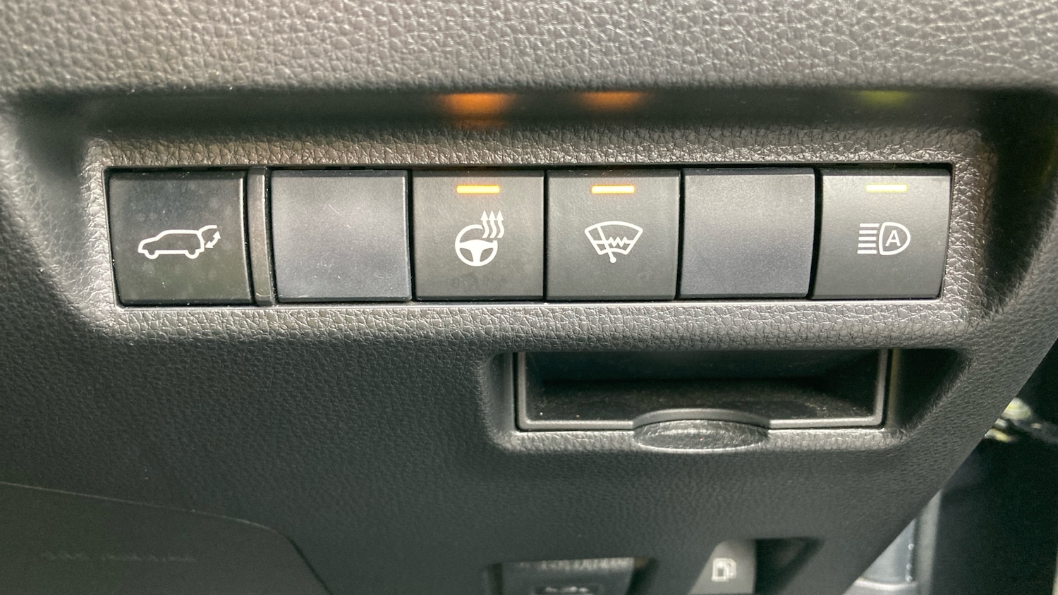 Used Toyota RAV4 2020 for sale - 76662931: Photo 45