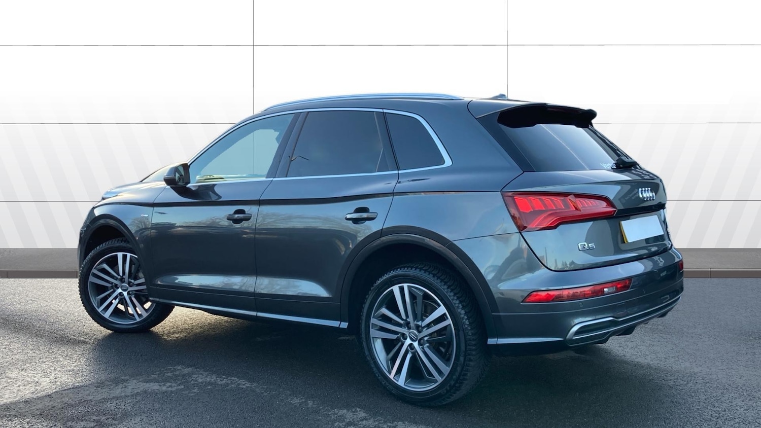 Used Audi Q5 2018 for sale - 77125636: Photo 2
