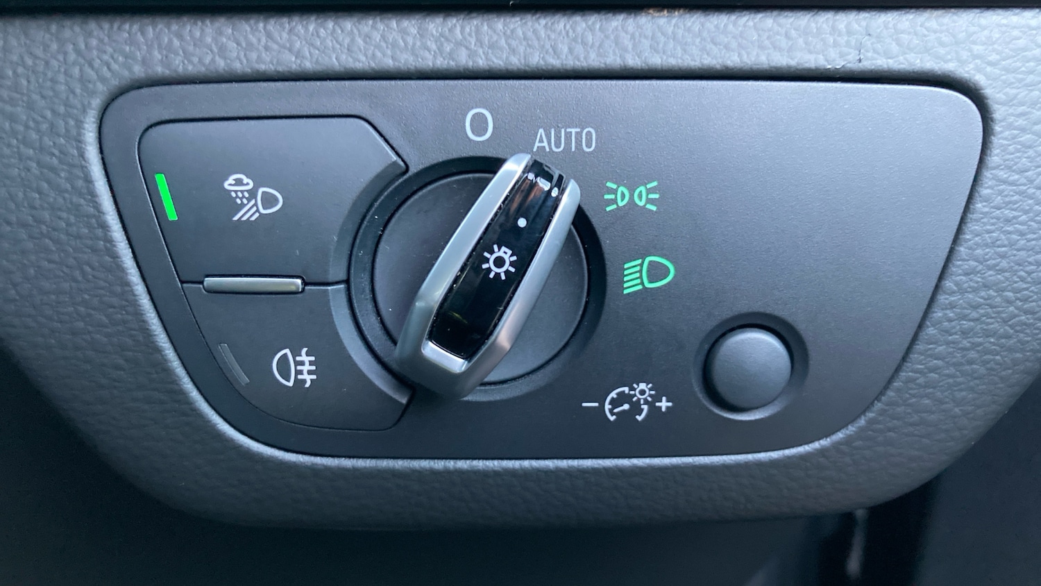 Used Audi Q5 2018 for sale - 77125636: Photo 44