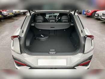 Used Kia EV6 2025 for sale - 76493718: Photo