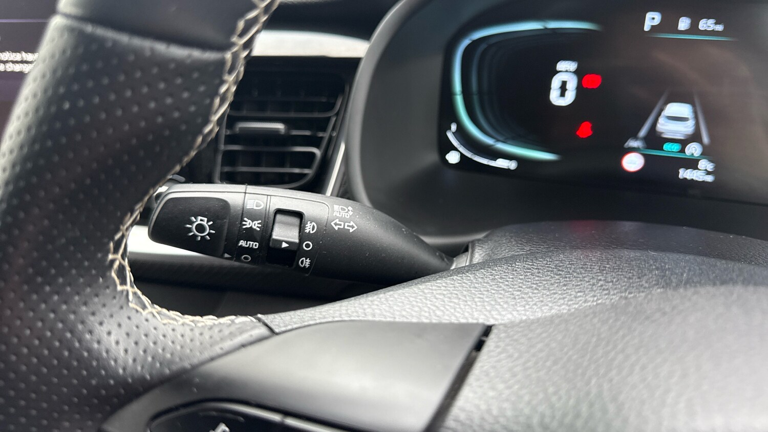 Used Kia Stonic 2024 for sale - 78199414: Photo 27