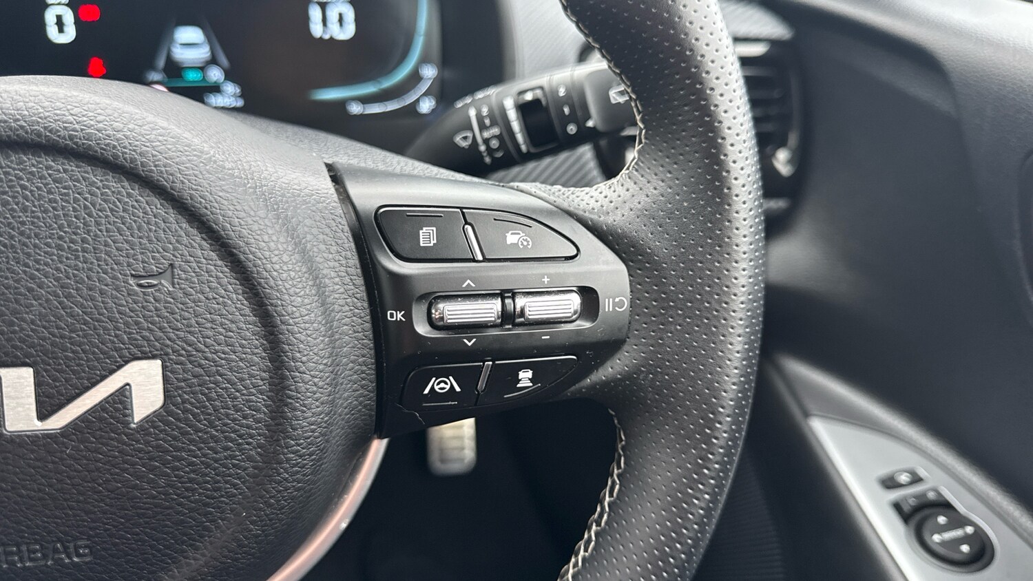 Used Kia Stonic 2024 for sale - 78199414: Photo 30