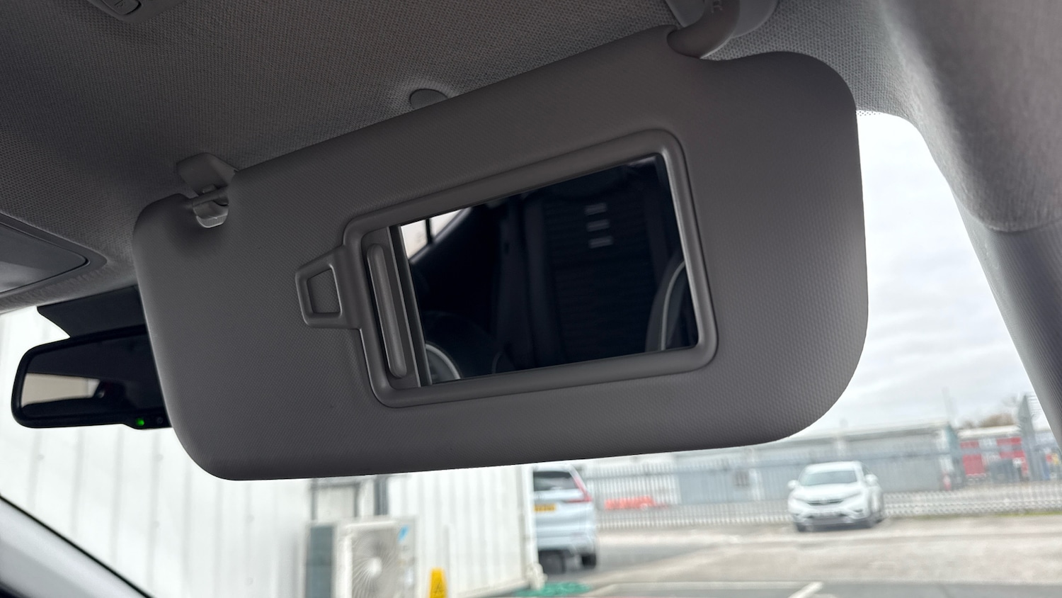 Used Kia Stonic 2024 for sale - 78199414: Photo 41