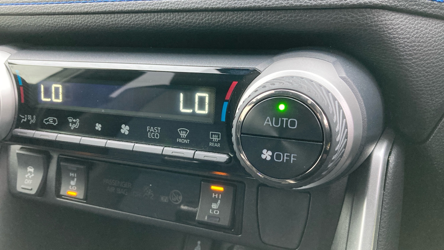 Used Toyota RAV4 2022 for sale - 77381473: Photo 32