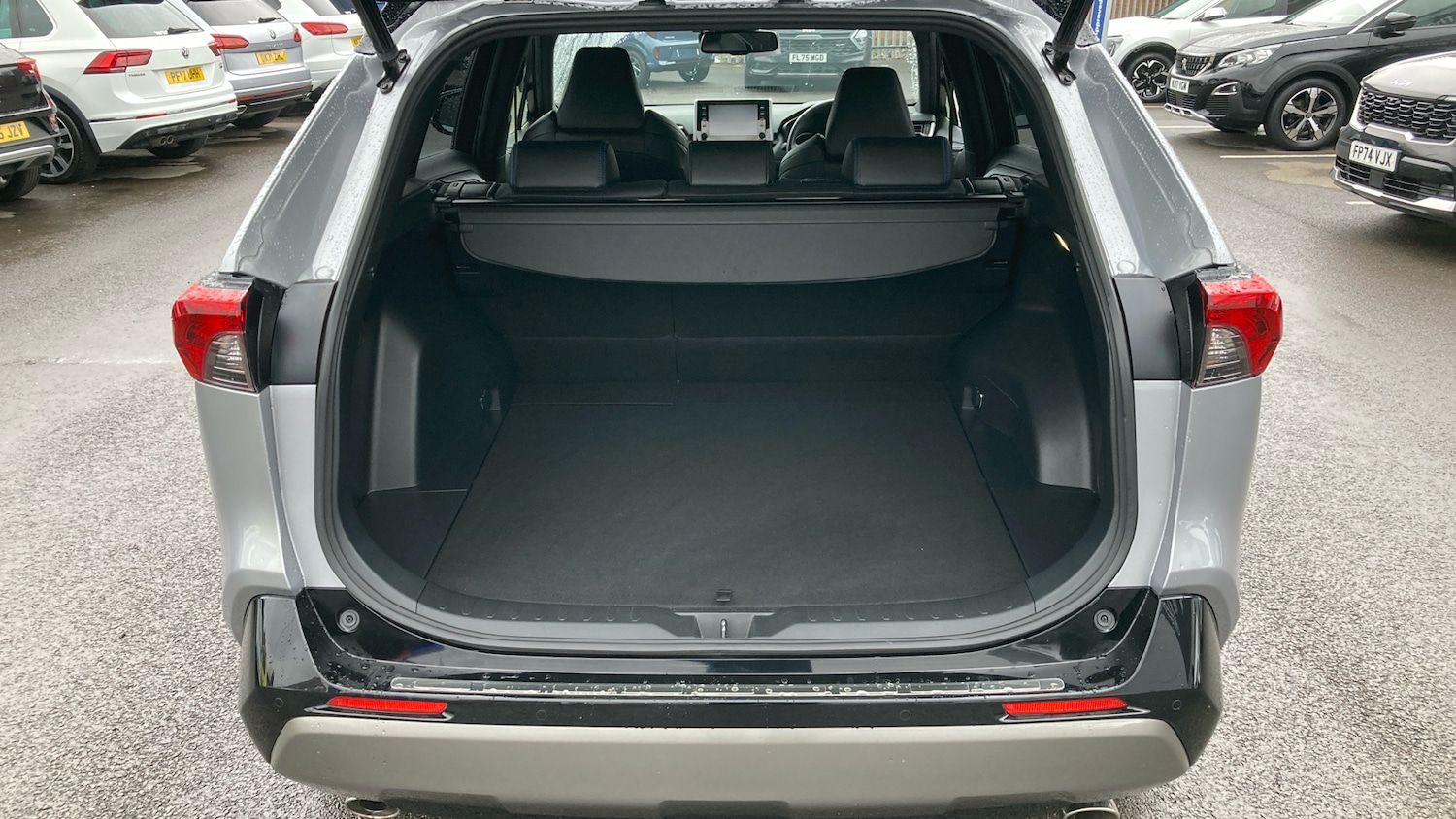 Used Toyota RAV4 2022 for sale - 77381473: Photo 4