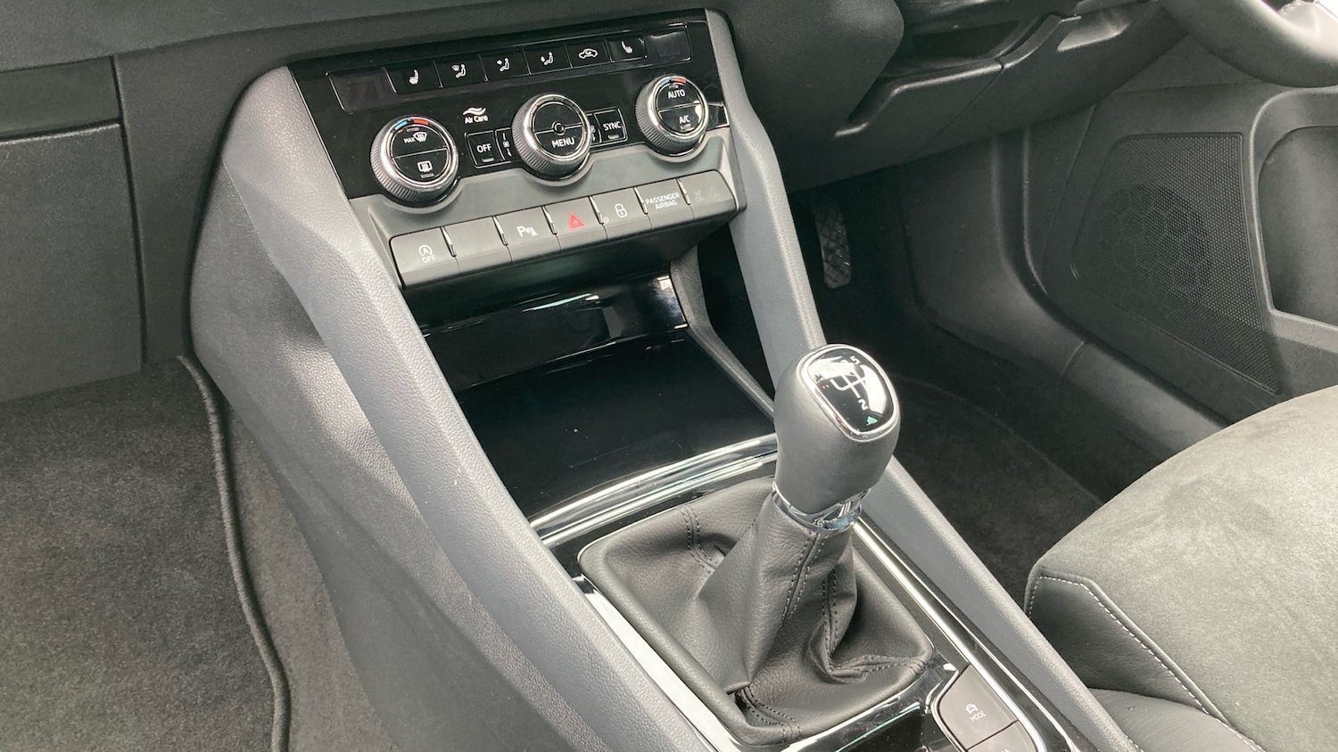 Used Skoda Karoq 2023 for sale - 75894425: Photo 13