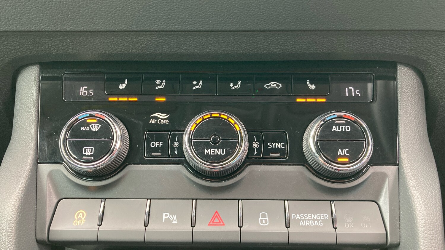 Used Skoda Karoq 2023 for sale - 75894425: Photo 27