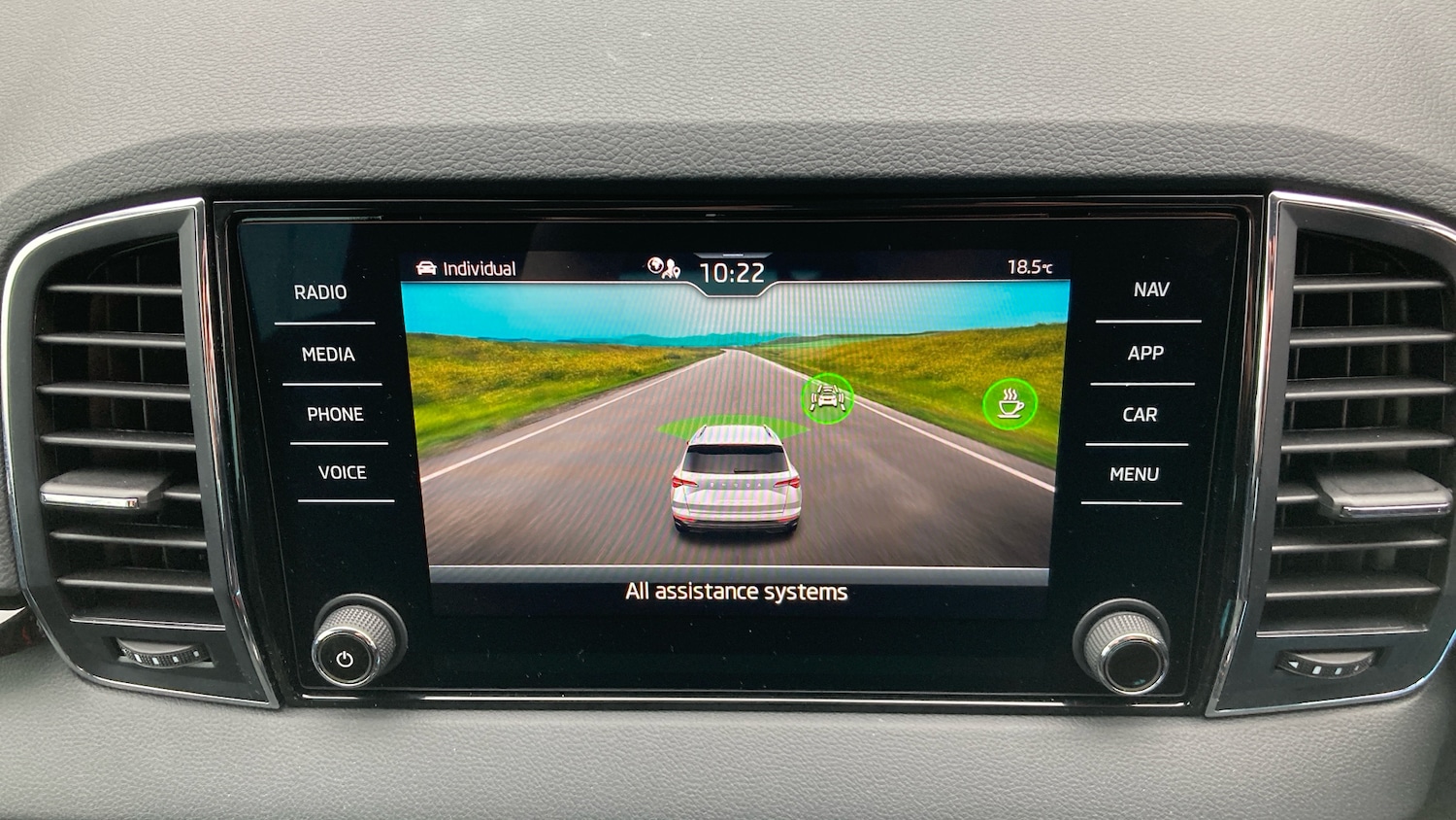 Used Skoda Karoq 2023 for sale - 75894425: Photo 34