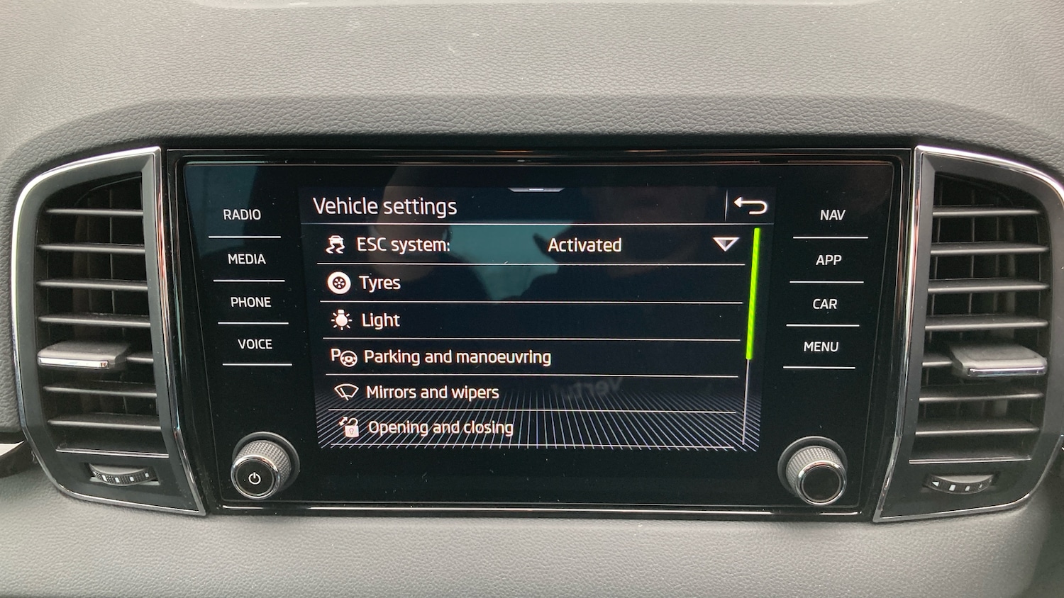 Used Skoda Karoq 2023 for sale - 75894425: Photo 38