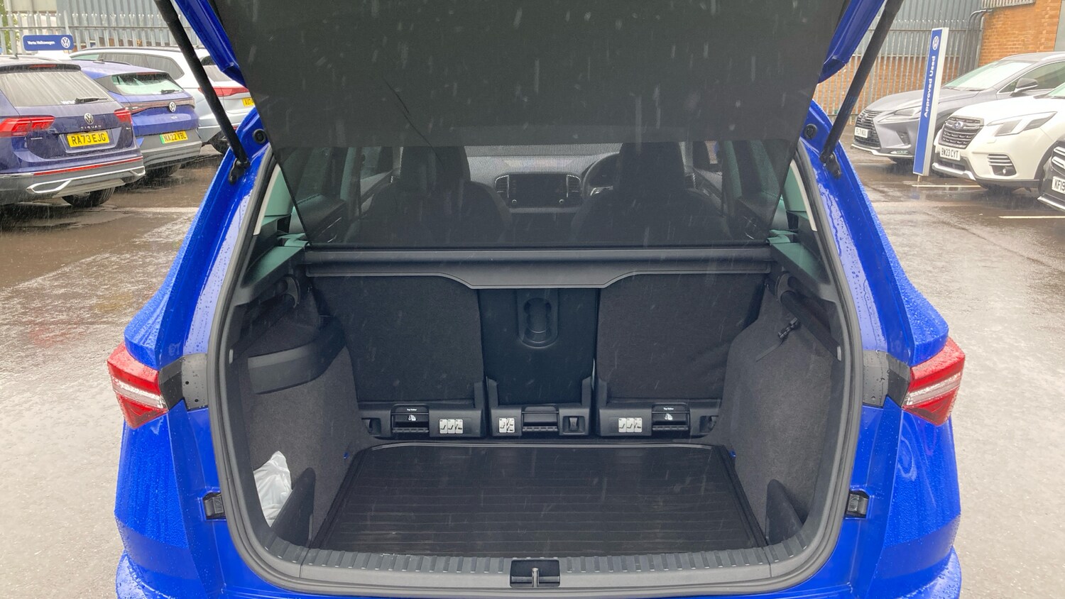 Used Skoda Karoq 2023 for sale - 75894425: Photo 4