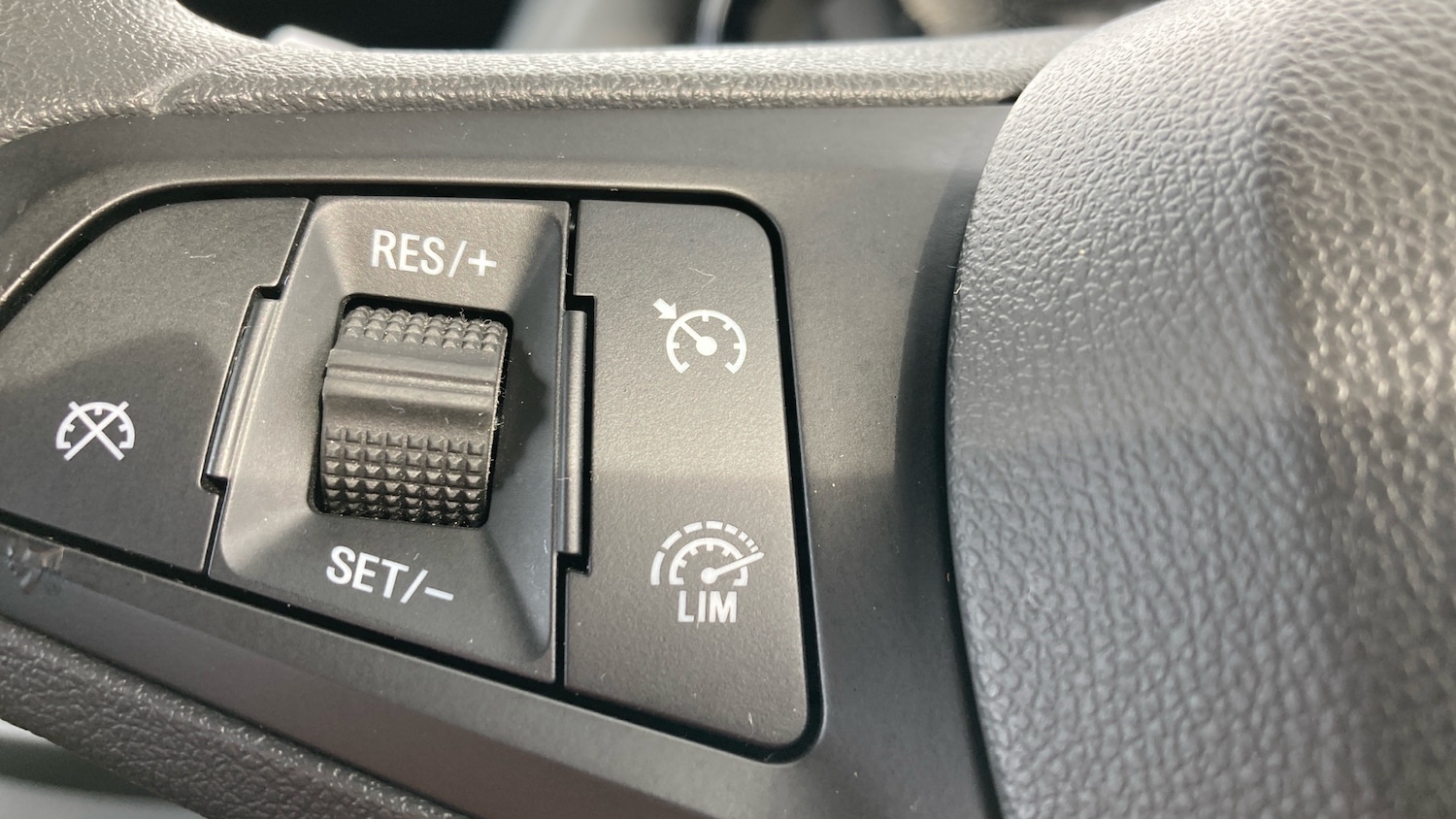 Used Vauxhall Viva 2016 for sale - 78018168: Photo 29