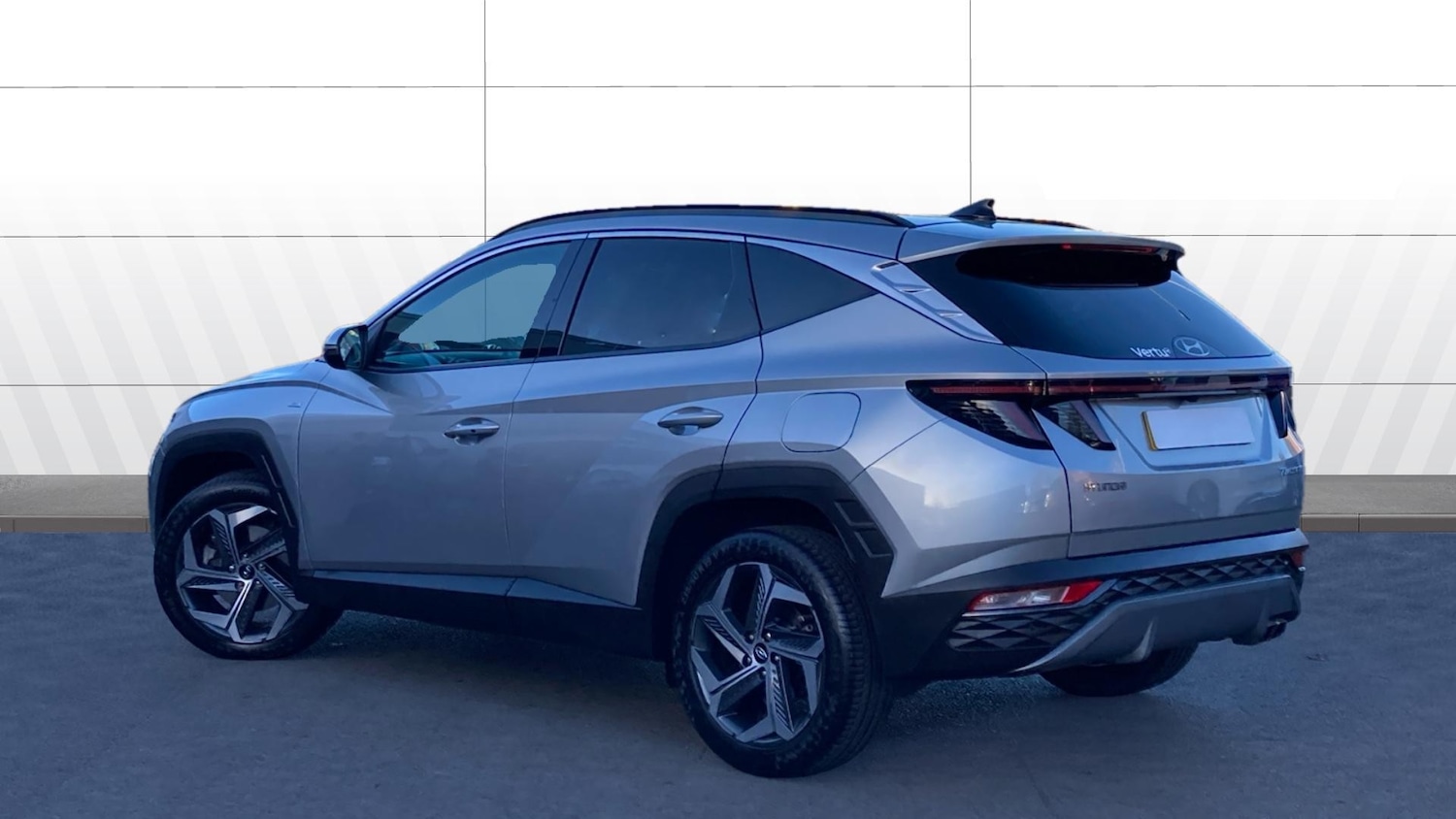 Used Hyundai TUCSON 2023 for sale - 76611533: Photo 2