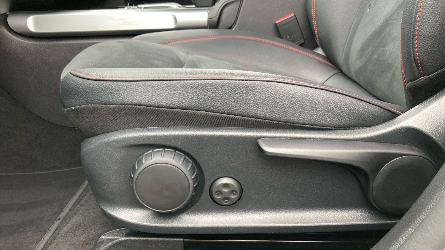 Used Mercedes-Benz EQB 2022 for sale - 77763354: Photo 25