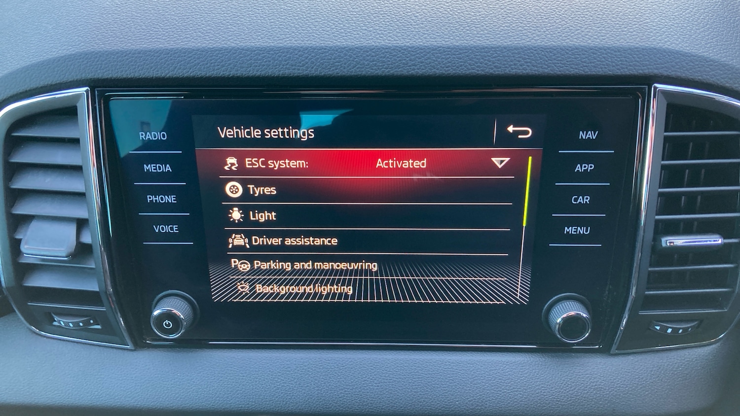 Used Skoda Karoq 2019 for sale - 76765057: Photo 35