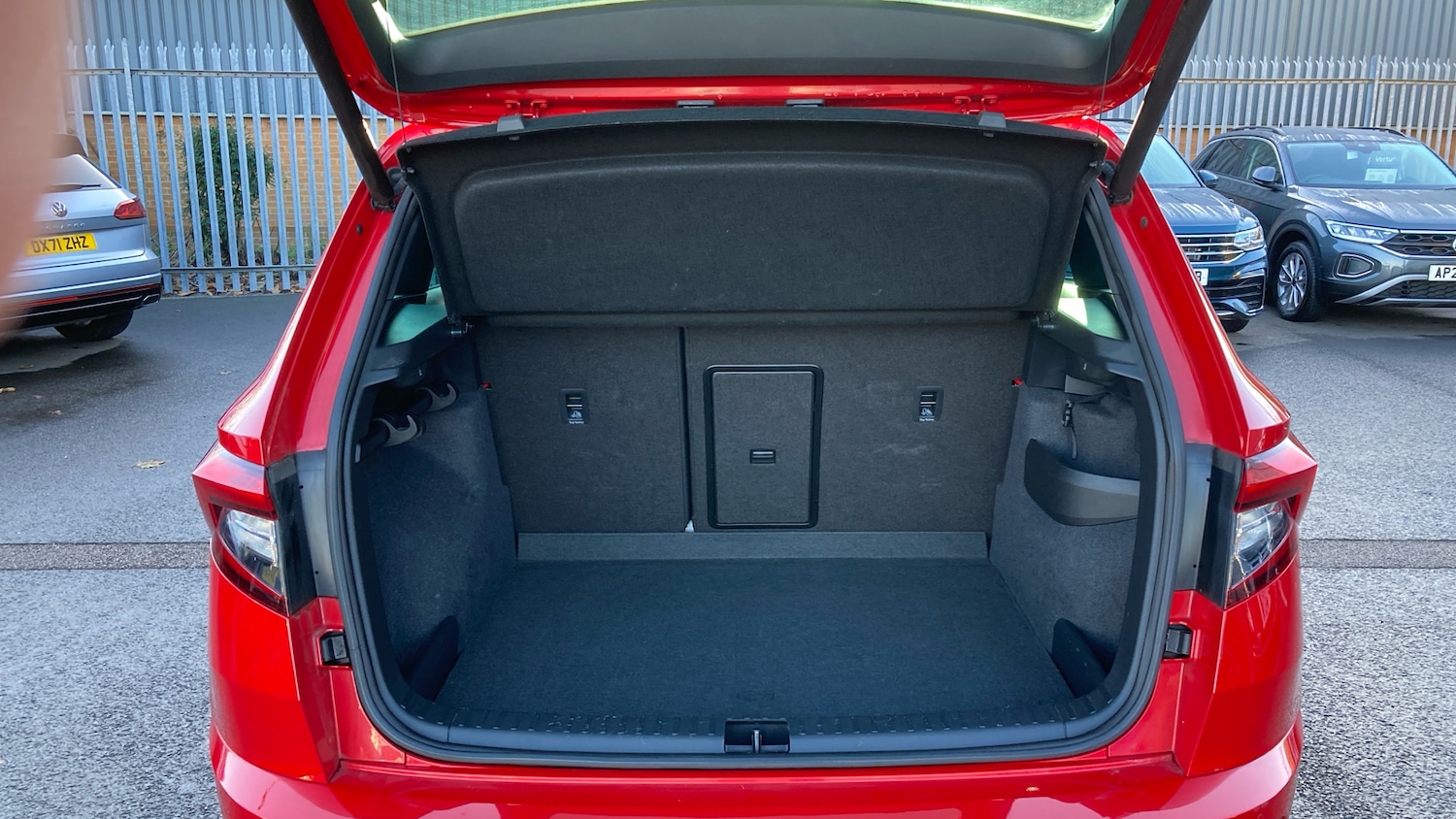 Used Skoda Karoq 2019 for sale - 76765057: Photo 4