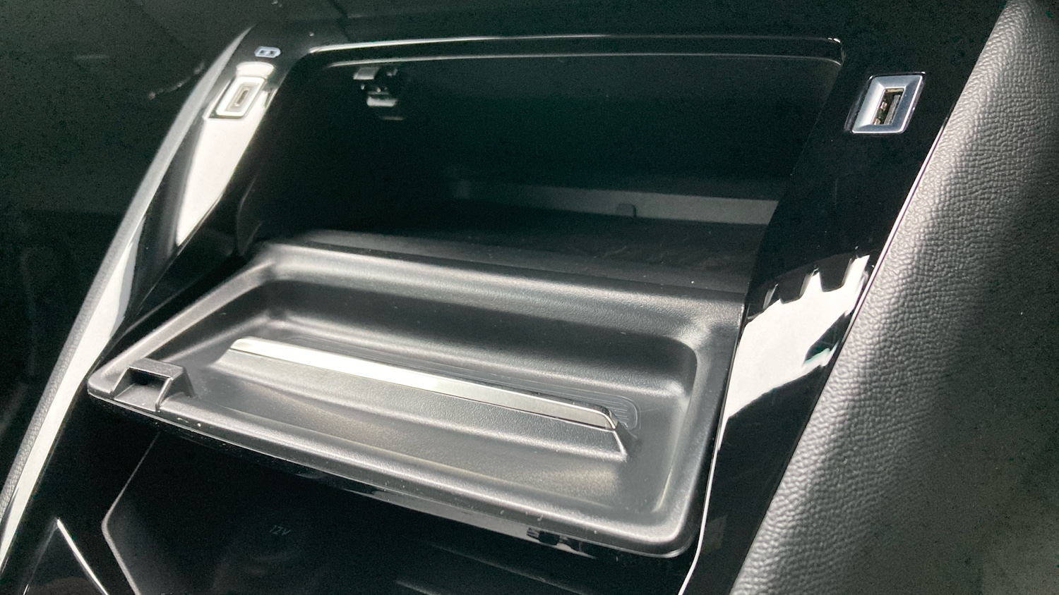 Used Peugeot 208 2023 for sale - 77651033: Photo 28