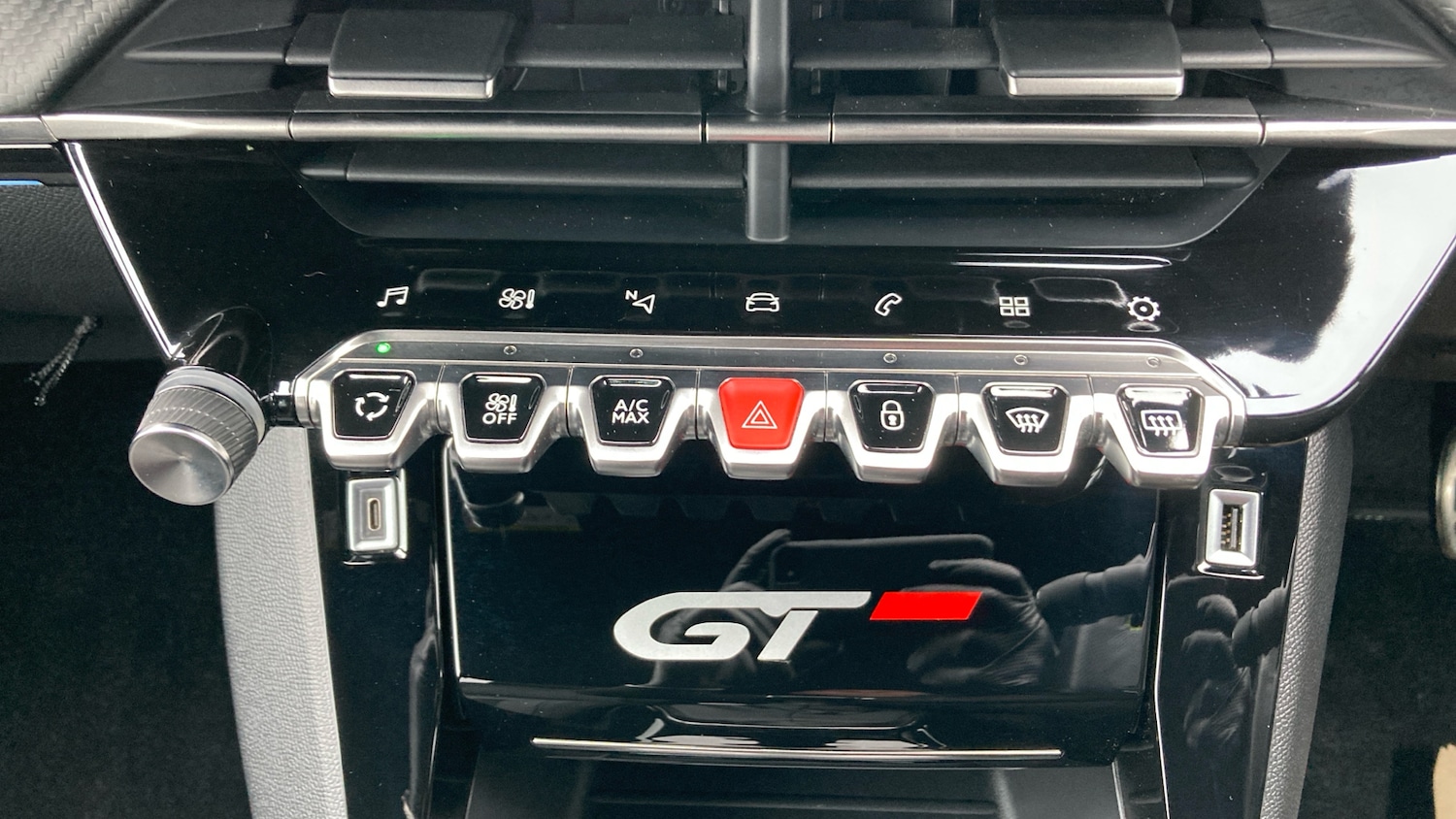 Used Peugeot 208 2023 for sale - 77651033: Photo 29