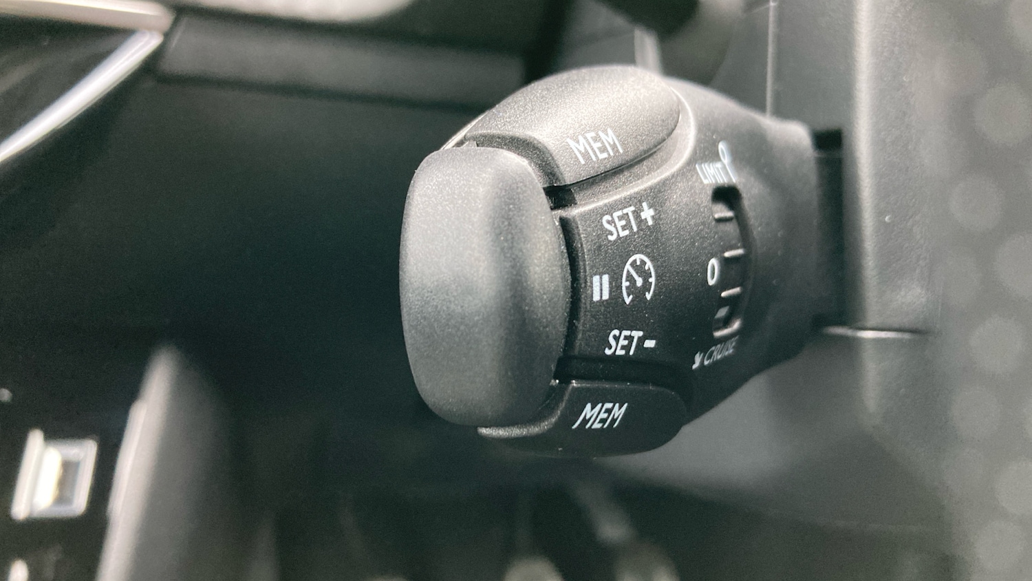 Used Peugeot 208 2023 for sale - 77651033: Photo 43