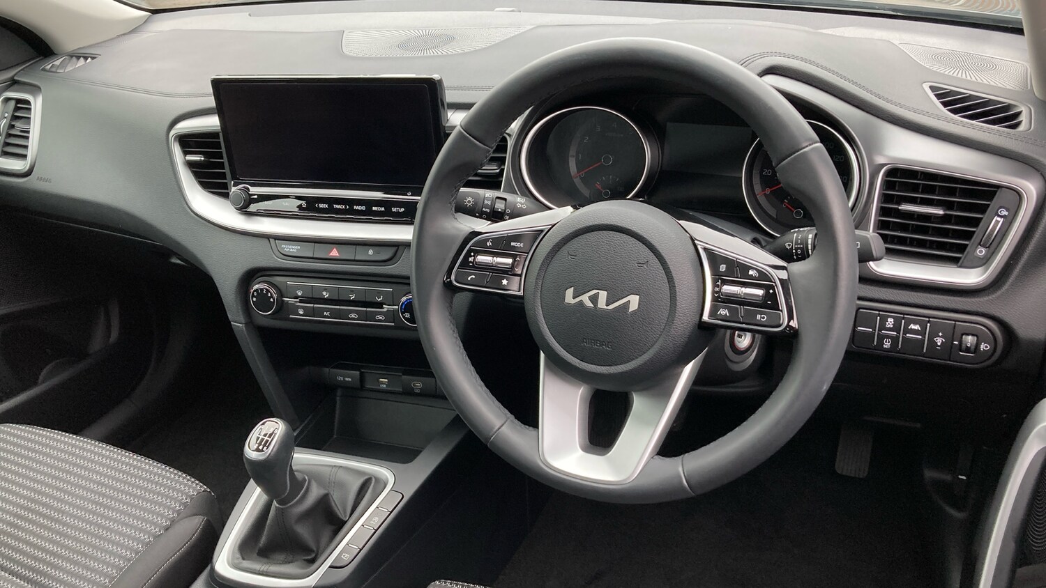 Used Kia XCeed 2025 for sale - 76263161: Photo 11