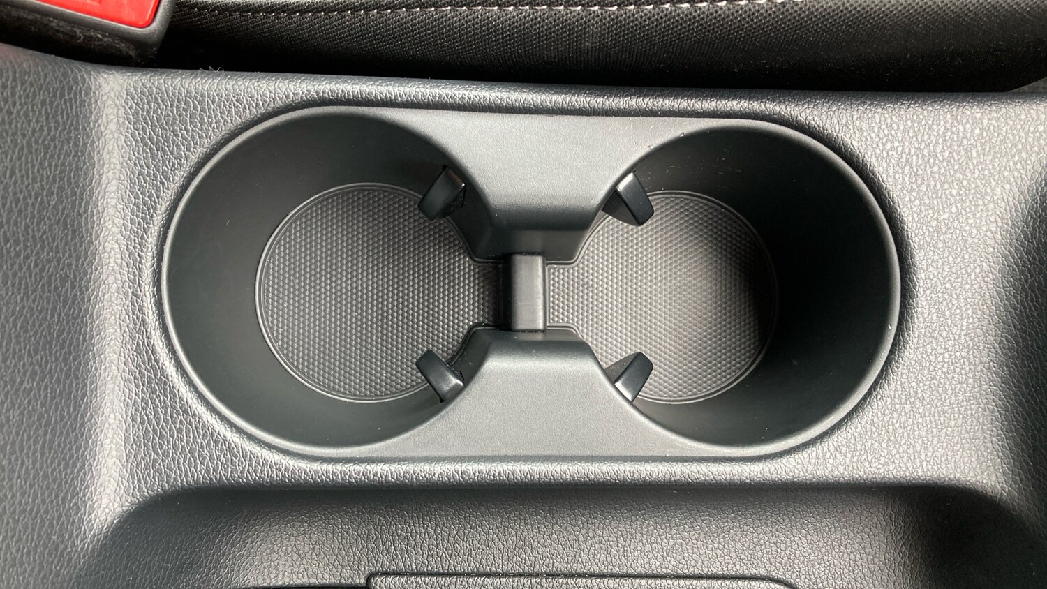 Used Kia XCeed 2025 for sale - 76263161: Photo 24