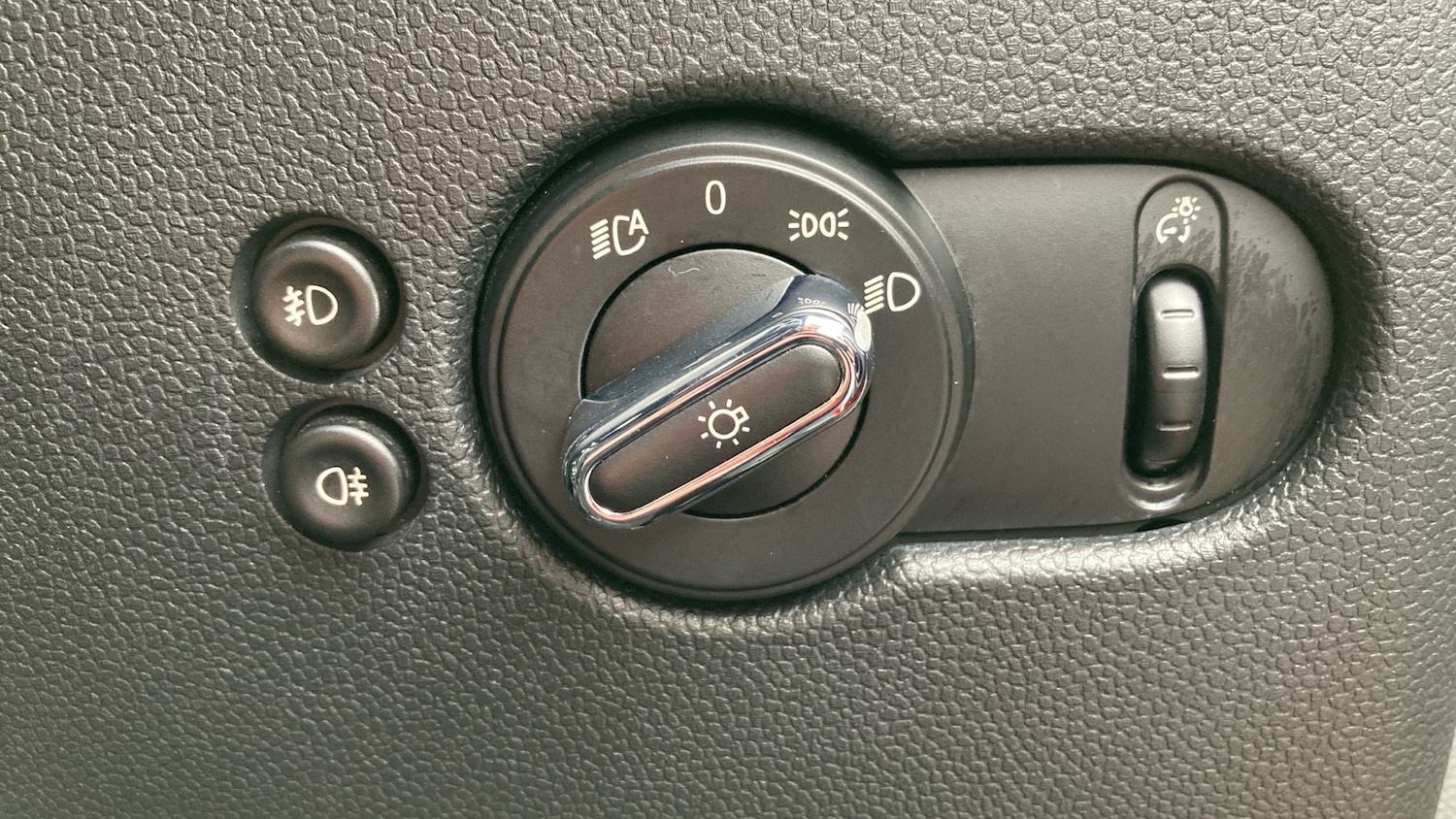 Used MINI Hatch 2015 for sale - 77985187: Photo 41