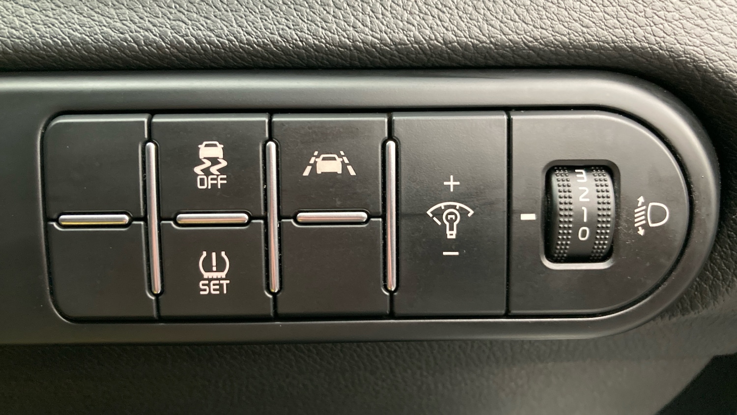 Used Kia Ceed 2021 for sale - 76765059: Photo 42