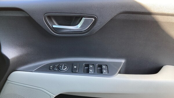 Used Kia Stonic 2023 for sale - 76143046: Photo 22