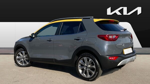 Used Kia Stonic 2023 for sale - 76143046: Photo 2