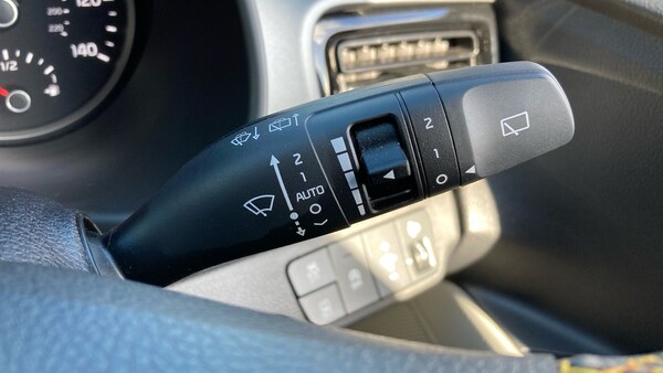 Used Kia Stonic 2023 for sale - 76143046: Photo 41