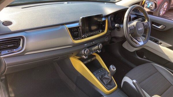 Used Kia Stonic 2023 for sale - 76143046: Photo 9