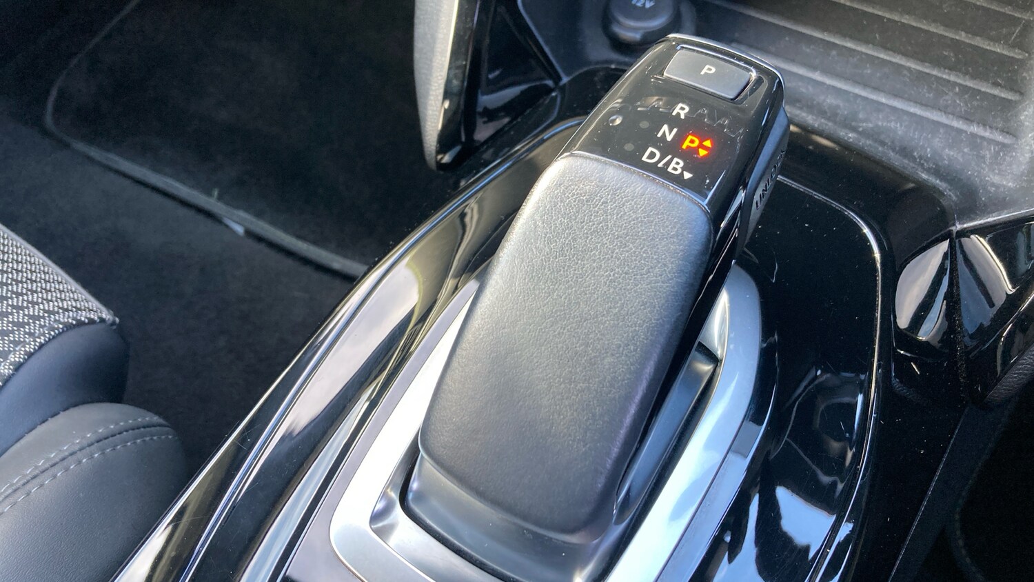 Used Peugeot 2008 2021 for sale - 77801894: Photo 25