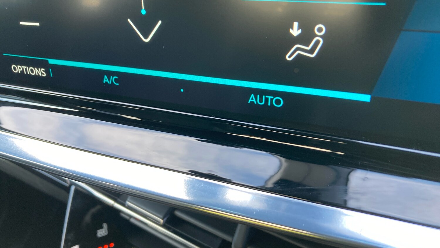 Used Peugeot 2008 2021 for sale - 77801894: Photo 31