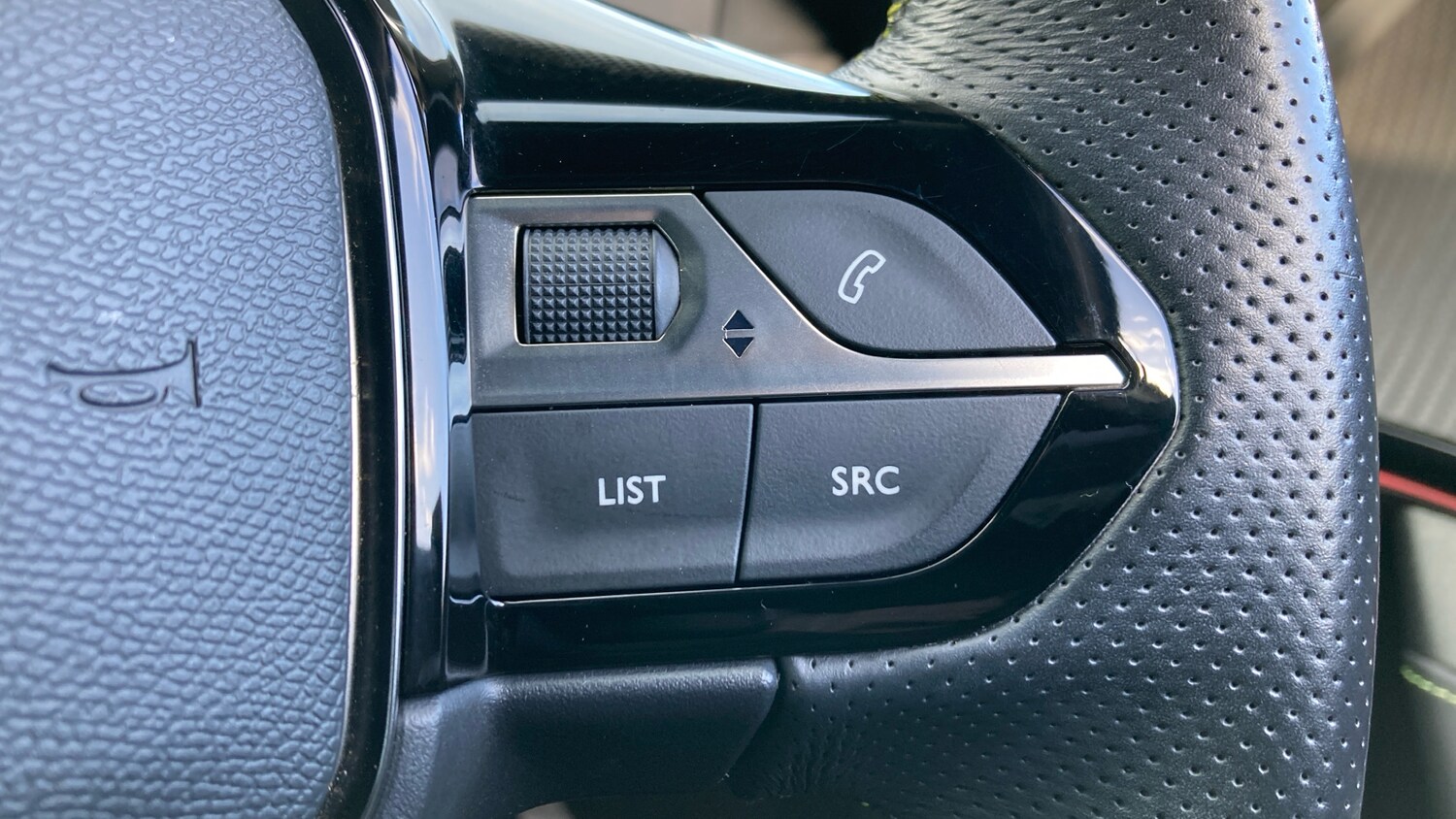 Used Peugeot 2008 2021 for sale - 77801894: Photo 40