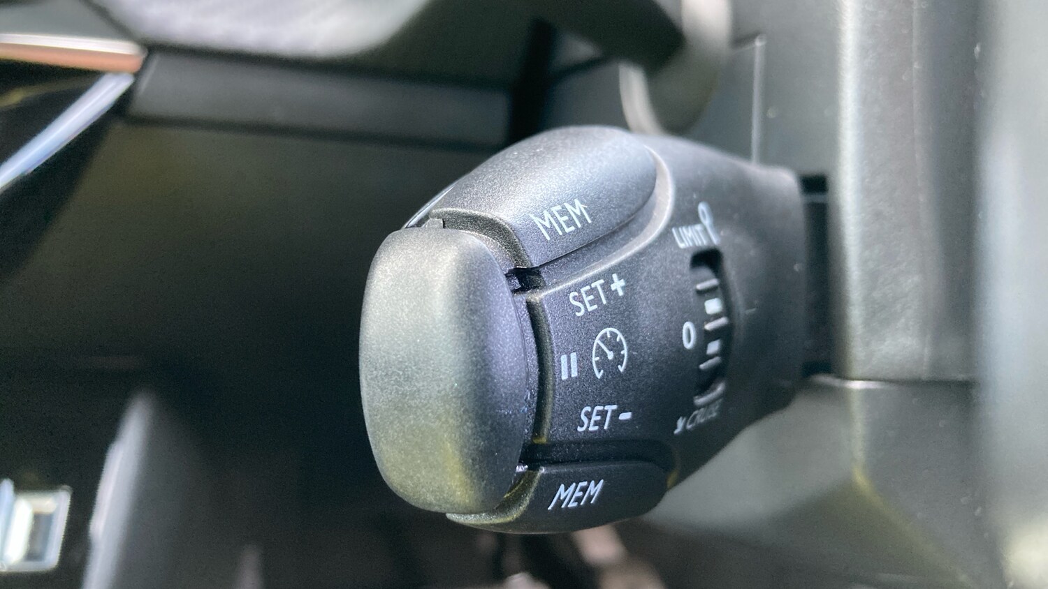 Used Peugeot 2008 2021 for sale - 77801894: Photo 43