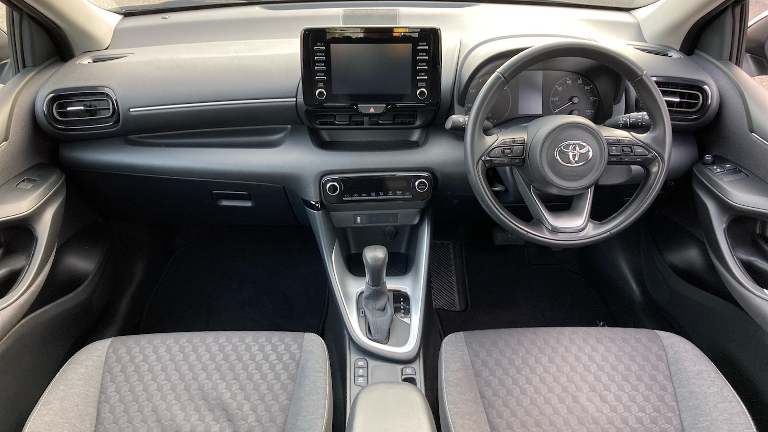 Used Toyota Yaris 2022 for sale - 77781401: Photo 10