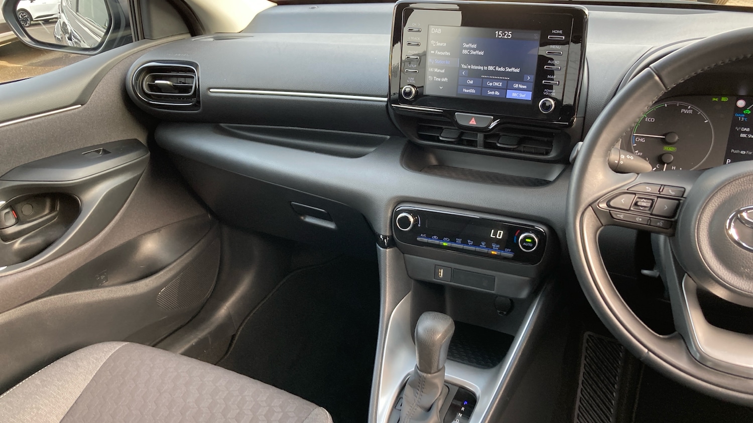 Used Toyota Yaris 2022 for sale - 77781401: Photo 14