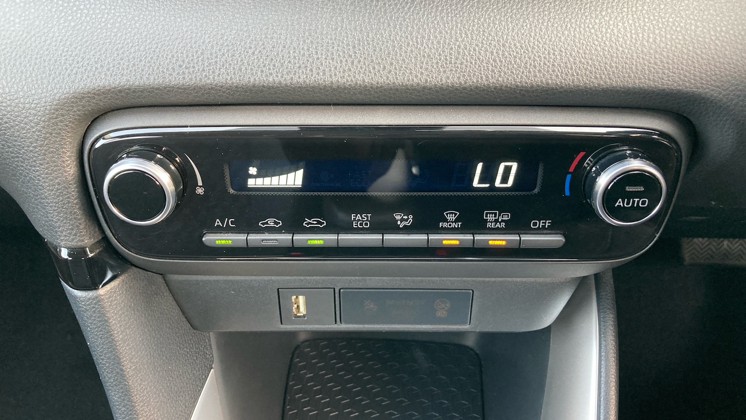 Used Toyota Yaris 2022 for sale - 77781401: Photo 27