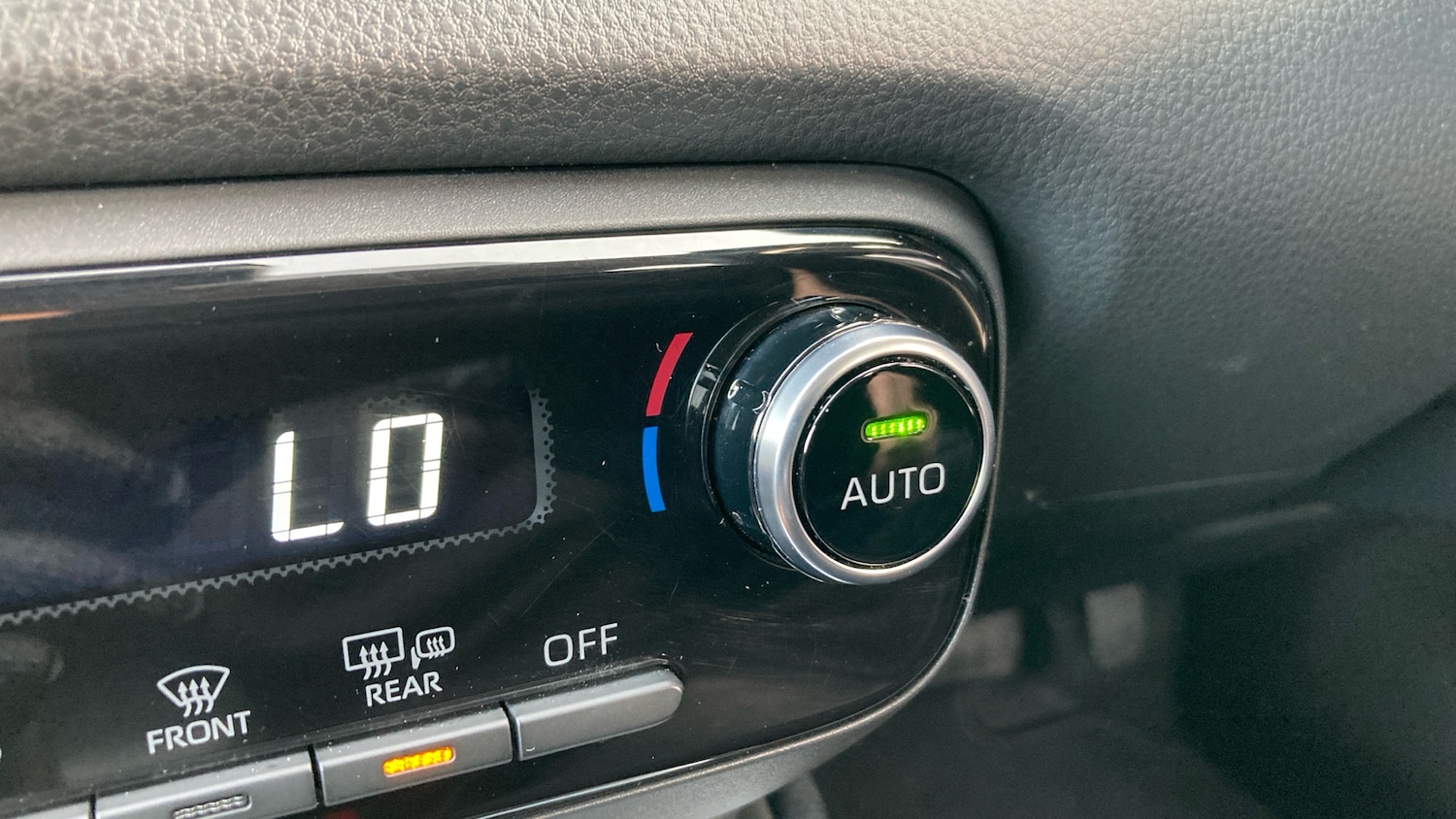 Used Toyota Yaris 2022 for sale - 77781401: Photo 28