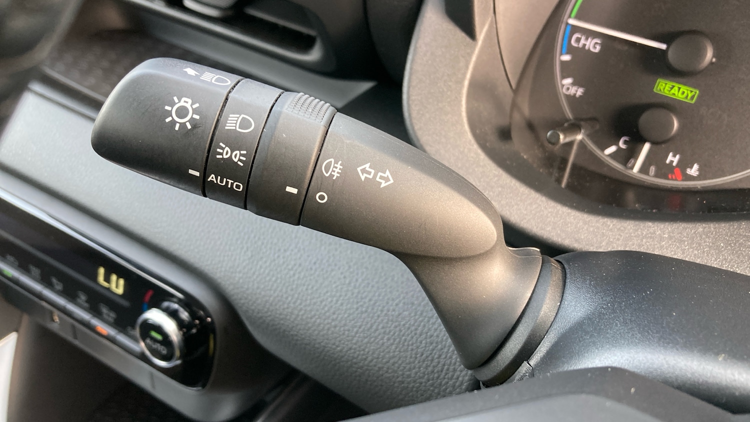 Used Toyota Yaris 2022 for sale - 77781401: Photo 37