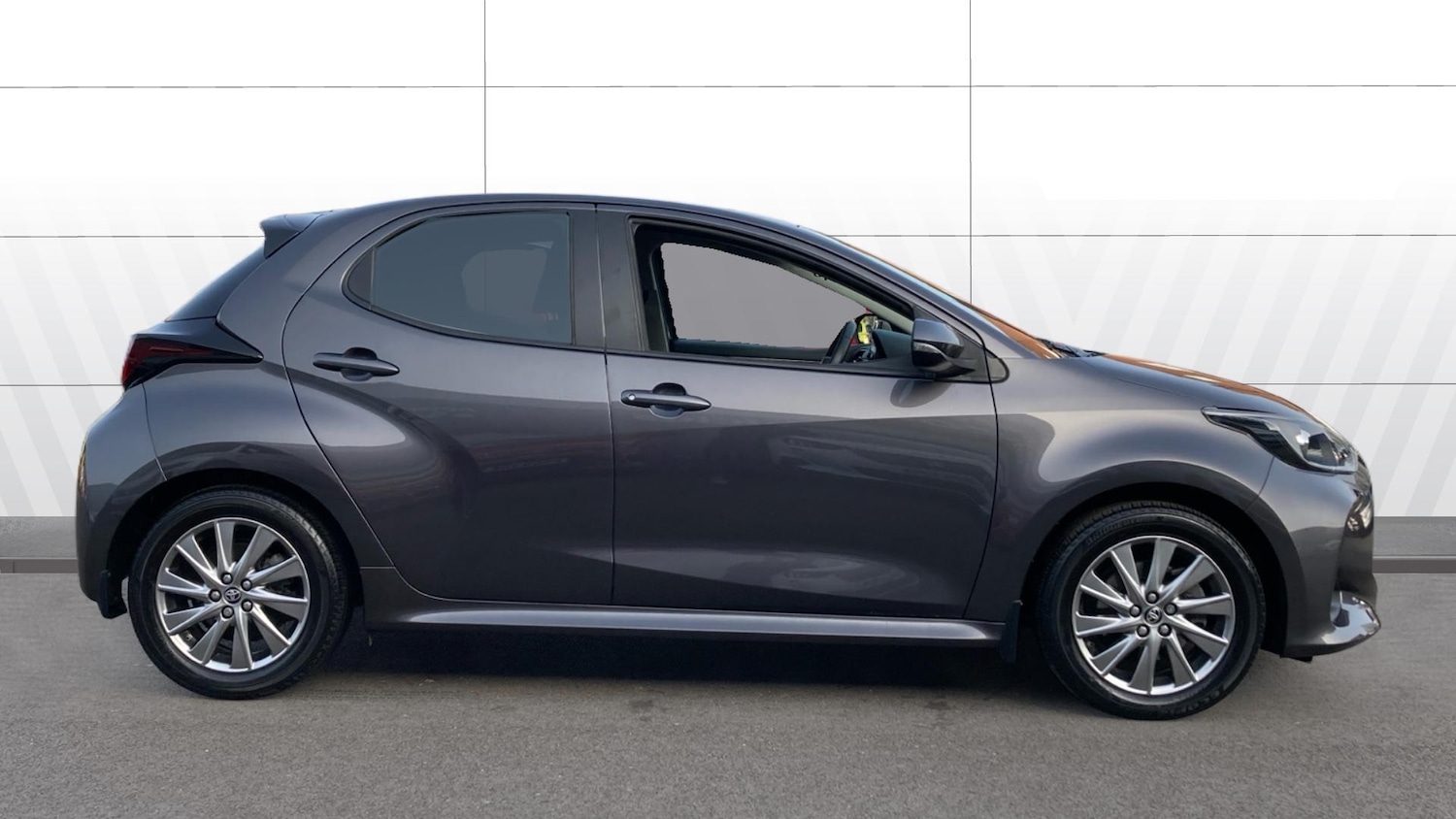 Used Toyota Yaris 2022 for sale - 77781401: Photo 5