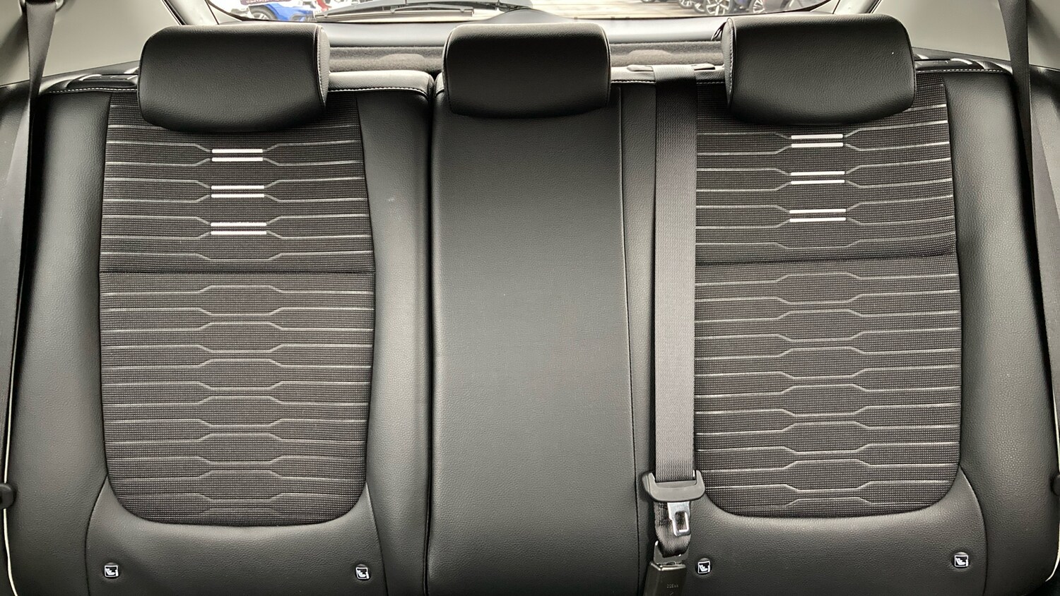 Used Kia Stonic 2023 for sale - 76428564: Photo 15