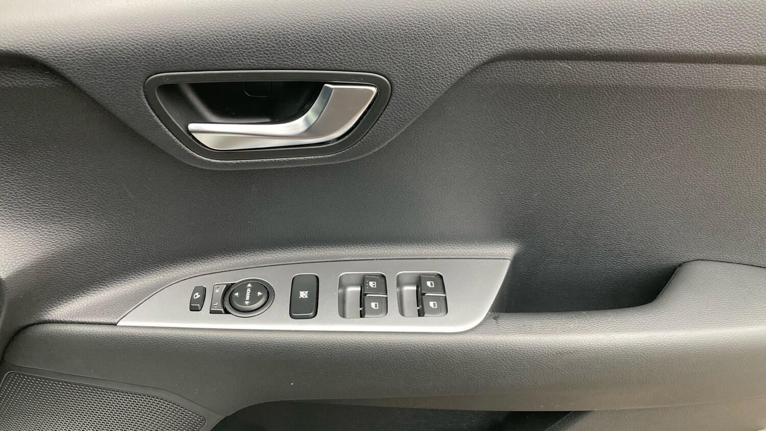 Used Kia Stonic 2023 for sale - 76428564: Photo 22