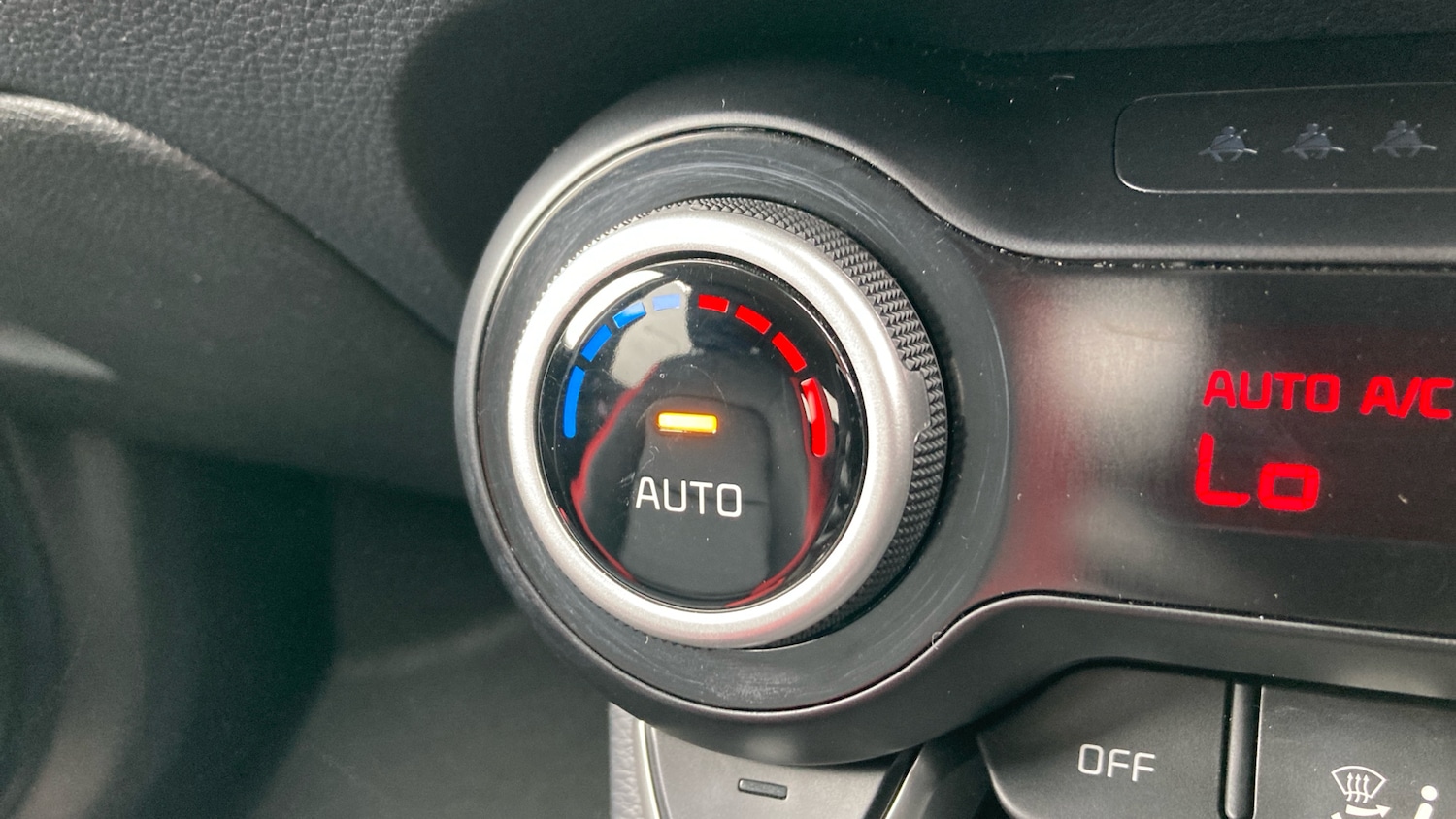 Used Kia Picanto 2019 for sale - 77687861: Photo 28